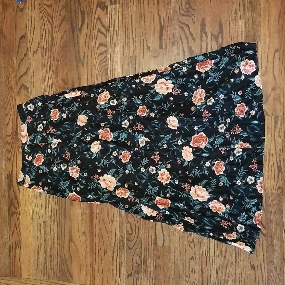 Faux Wrap Rose Maxi Skirt - Picture 5 of 7